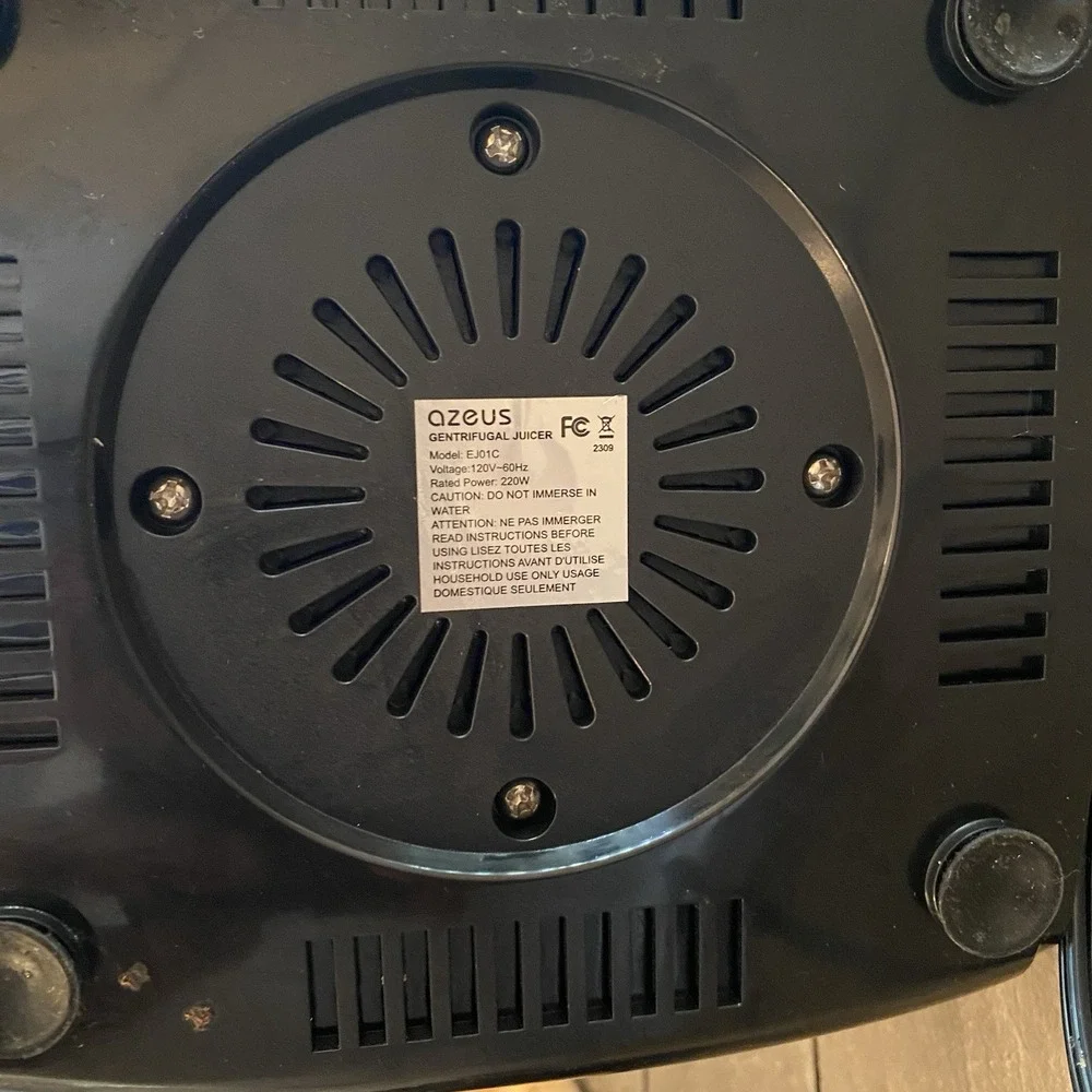 AZEUS centrifugal juicer